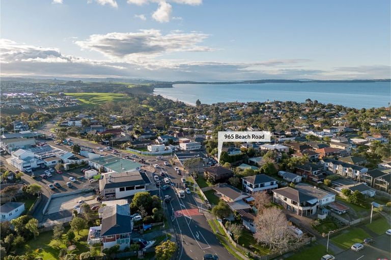 Photo of property in 1/965 Beach Road, Torbay, Auckland, 0630