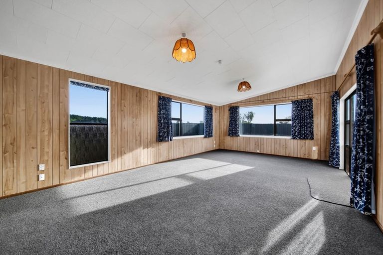 Photo of property in 134 Manawapou Road, Hawera, 4610