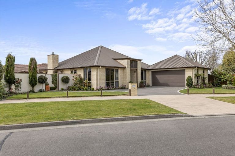 Photo of property in 5 Richard Seddon Drive, Northwood, Christchurch, 8051