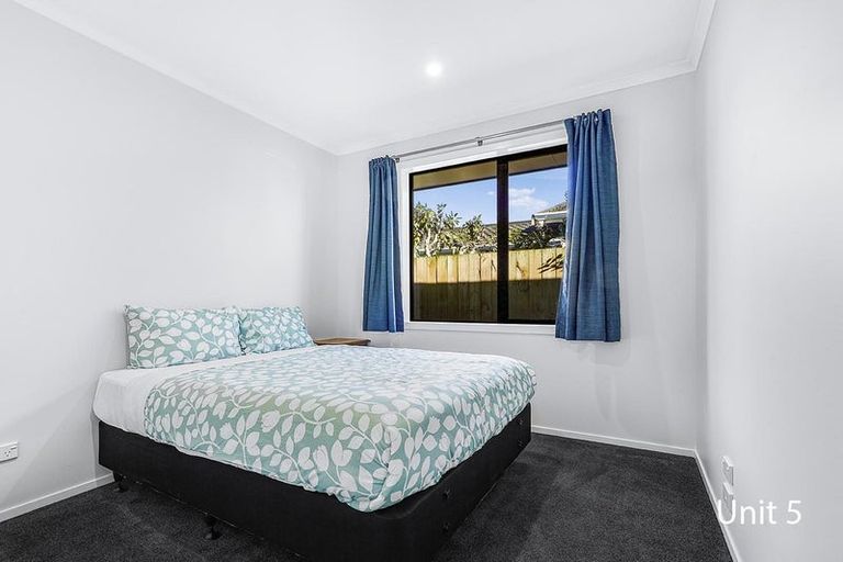 Photo of property in 67d Divich Avenue, Te Atatu South, Auckland, 0610