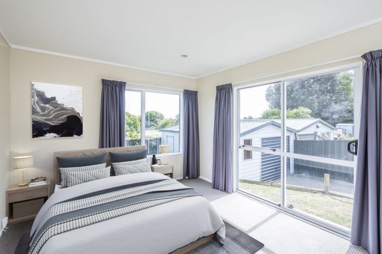 Photo of property in 28 Rosewood Place, Paraparaumu, 5032