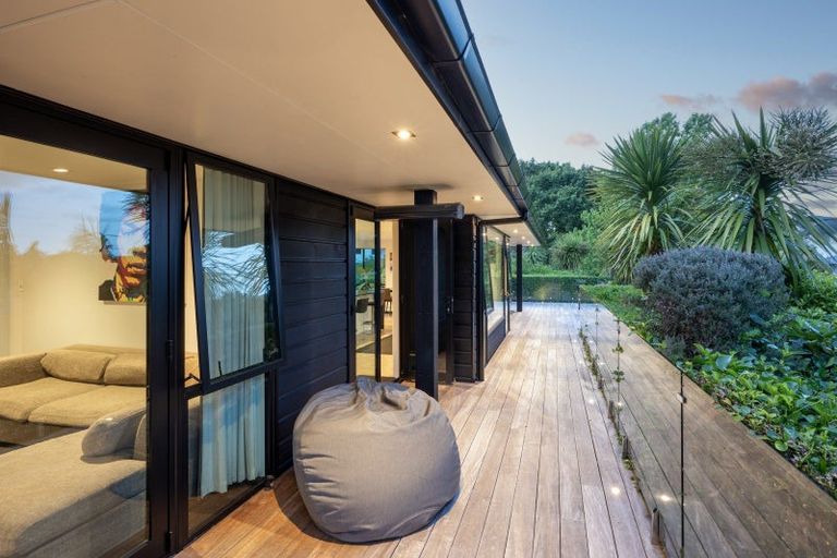 Photo of property in 4/17a Eastglen Road, Glen Eden, Auckland, 0602