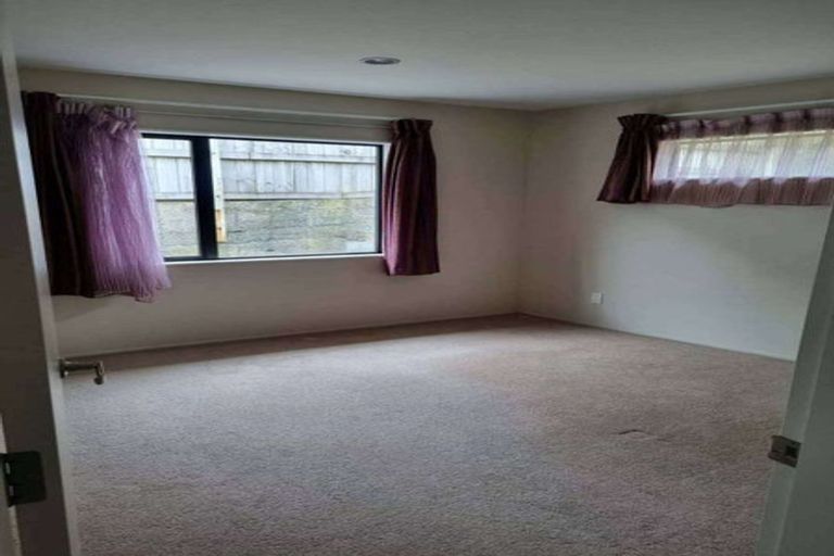 Photo of property in 118a Parkvale Road, Karori, Wellington, 6012