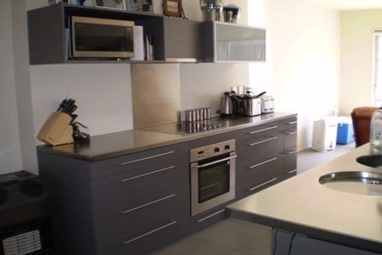 Photo of property in 21/2 Onslow Road, Khandallah, Wellington, 6035