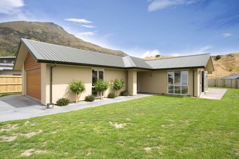 Photo of property in 47 Onslow Road, Lake Hayes, Queenstown, 9304