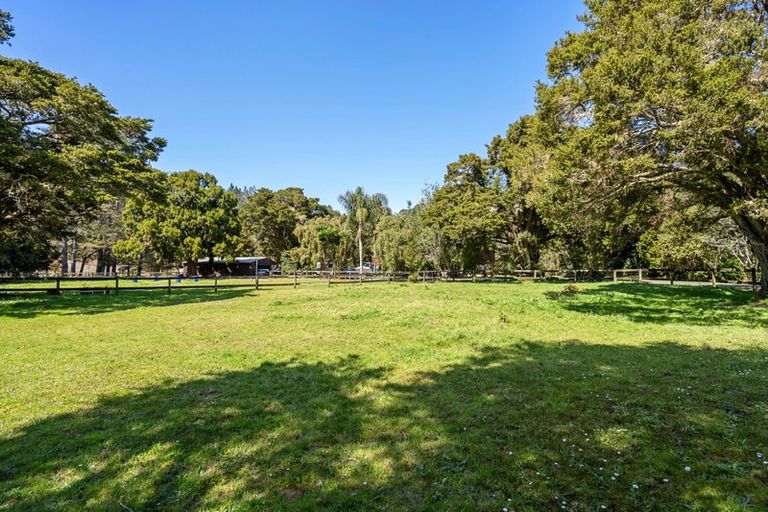 Photo of property in 1020 Ngunguru Road, Kiripaka, Whangarei, 0173