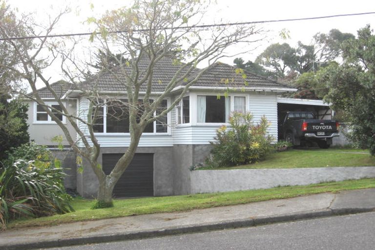 Photo of property in 17 Fincham Road, Raumati Beach, Paraparaumu, 5032