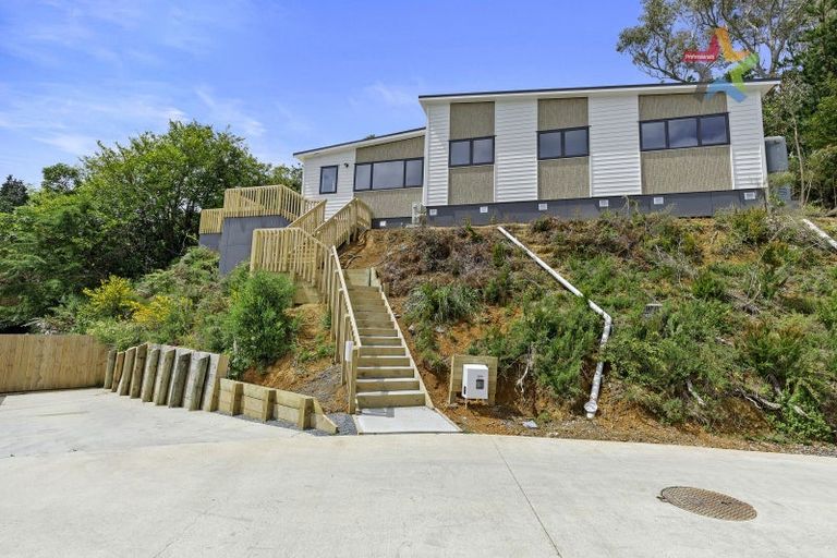 Photo of property in 3 Te Ara O Tahumate, Stokes Valley, 5019