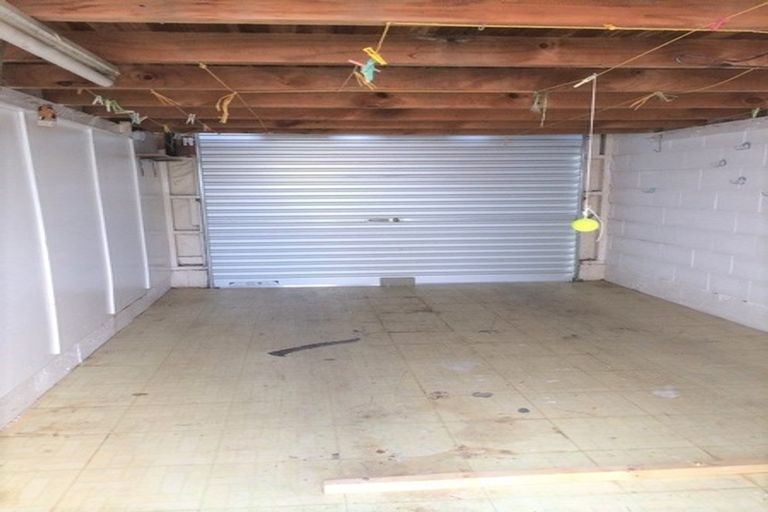 Photo of property in 40 Karaka Crescent, Levin, 5510