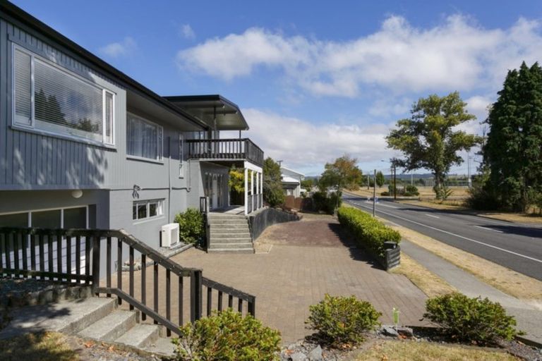 Photo of property in 121 Tauhara Road, Tauhara, Taupo, 3330