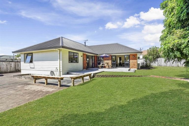 Photo of property in 48 Ashley Street, St Andrews, Hamilton, 3200