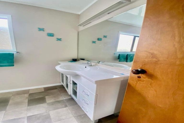 Photo of property in 8 Powhiri Avenue, Kensington, Whangarei, 0112