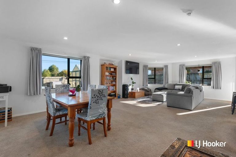 Photo of property in 1 White Hart Lane, Mosgiel, 9024