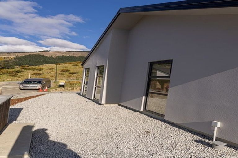 Photo of property in 1 Hill Tops Way, Stoke, Nelson, 7011