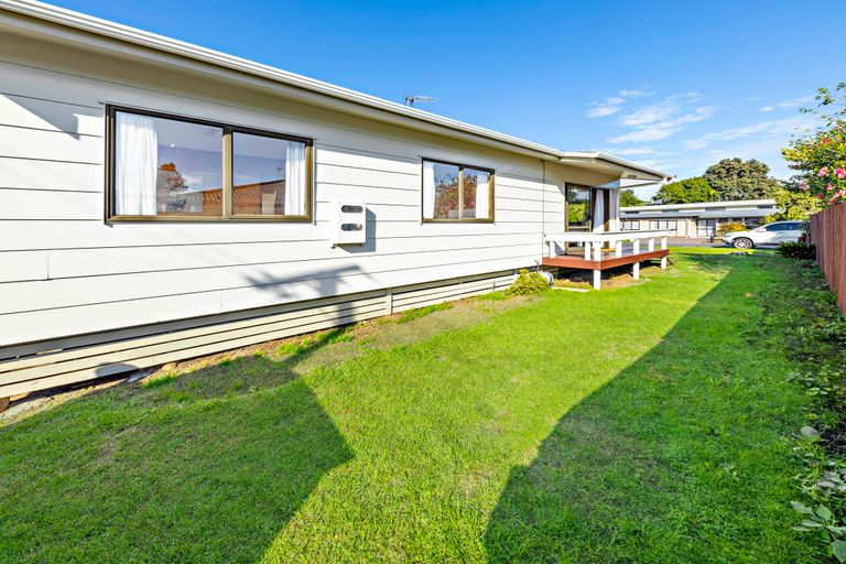 Photo of property in 3a Clare Place, Mount Wellington, Auckland, 1060