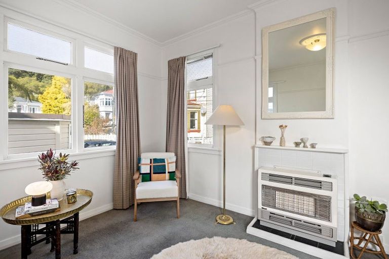 Photo of property in 6/1 Rixon Grove, Mount Victoria, Wellington, 6011