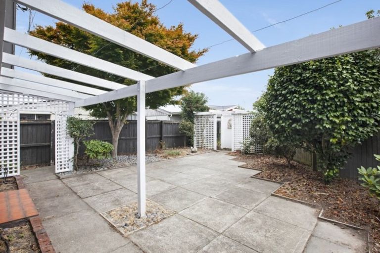 Photo of property in 24 Hillcrest Place, Avonhead, Christchurch, 8042