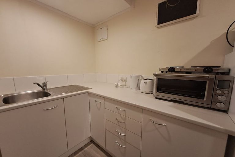 Photo of property in 7 Sea Vista Avenue, Beach Haven, Auckland, 0626