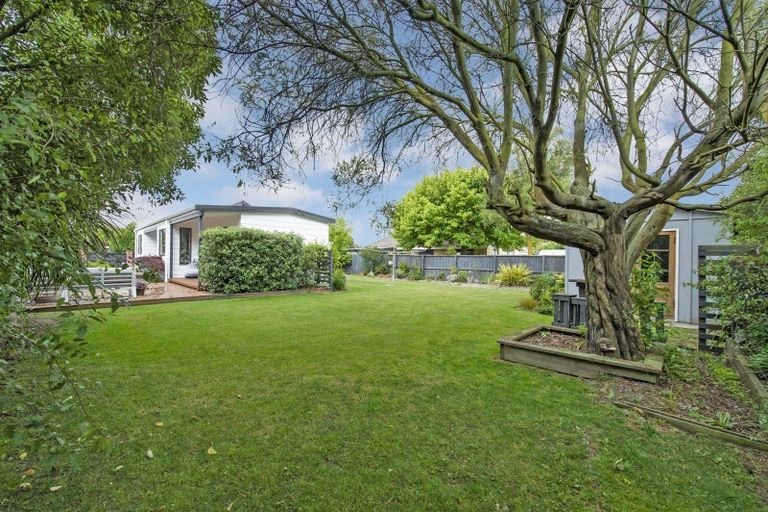 Photo of property in 17 White Street, Rangiora, 7400