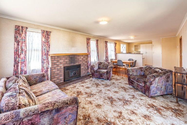 Photo of property in 6 Omori Place, Castlecliff, Whanganui, 4501