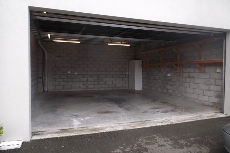 Photo of property in 153c Grant Road, Thorndon, Wellington, 6011