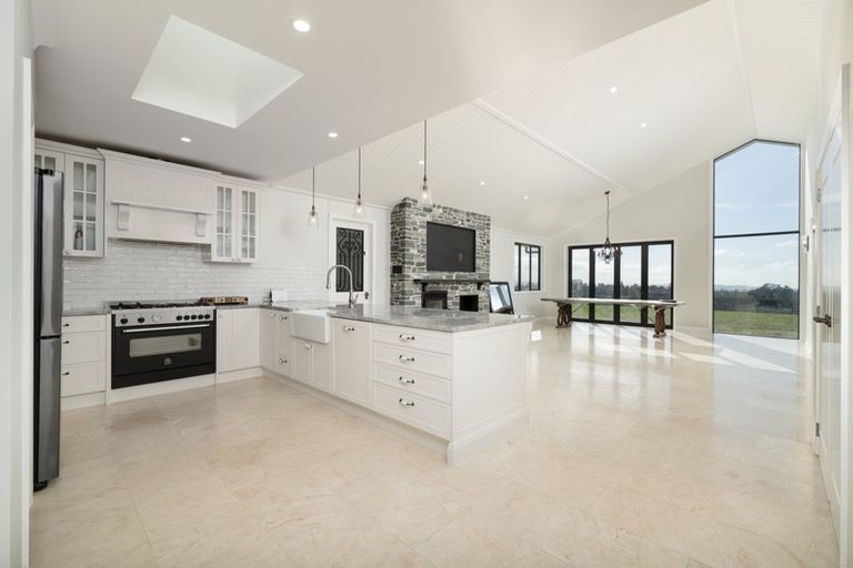 Photo of property in 14 Sarona Park Drive, Omanawa, Tauranga, 3171