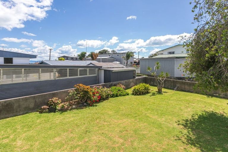 Photo of property in 18 Tatahi Street, Te Puru, Thames, 3575