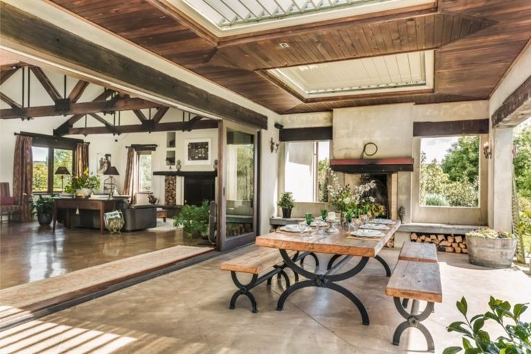 Photo of property in 390 Clevedon Kawakawa Road, Clevedon, Papakura, 2585