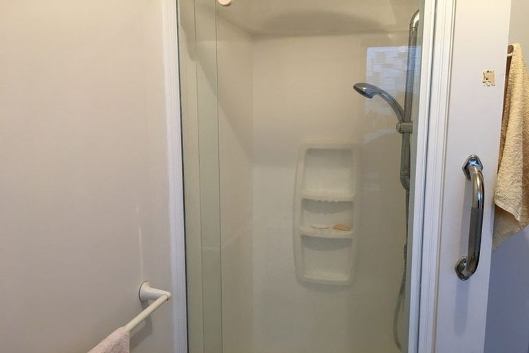 Photo of property in 2/30 Lyall Parade, Lyall Bay, Wellington, 6022