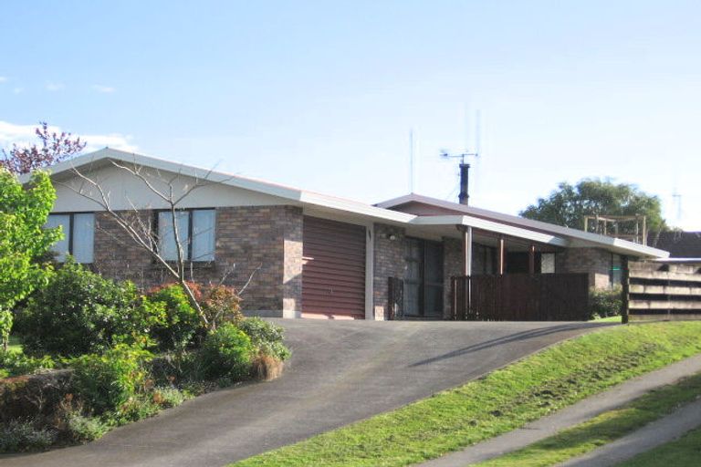 Photo of property in 94 Windermere Drive, Poike, Tauranga, 3112