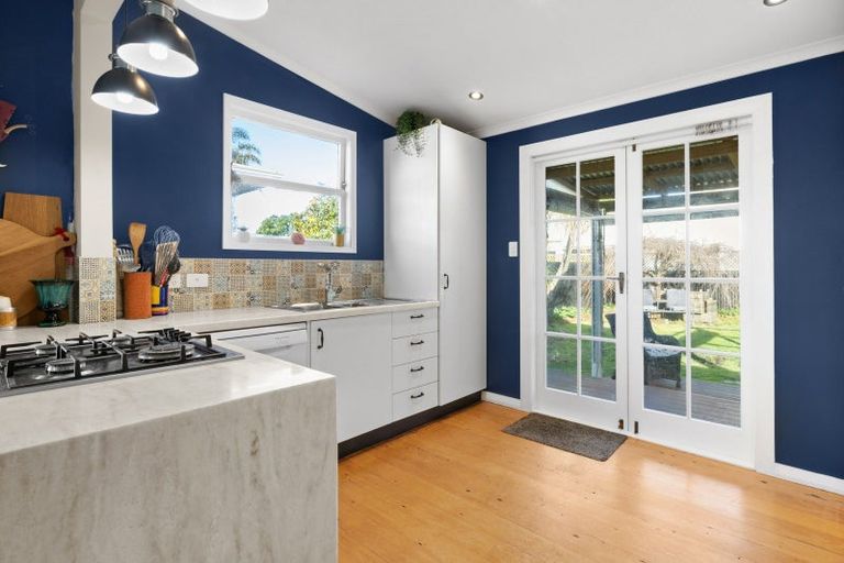 Photo of property in 12 Kinross White Street, Napier South, Napier, 4110