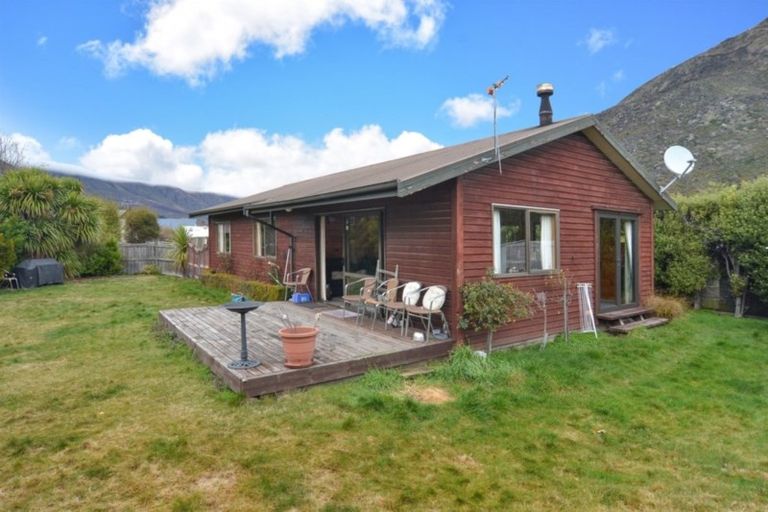 Photo of property in 16 Kawarau Place, Frankton, Queenstown, 9300