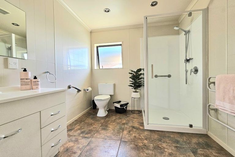 Photo of property in 8f Blennerville Close, Marton, 4710