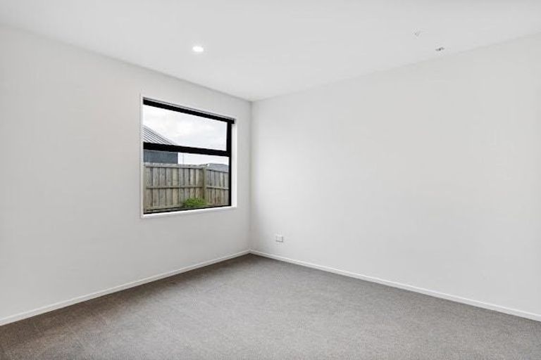 Photo of property in 17 Sedge Street, Belfast, Christchurch, 8051
