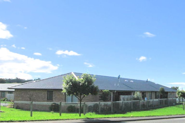 Photo of property in Kessel Way, 22/379 Swanson Road, Ranui, Auckland, 0612