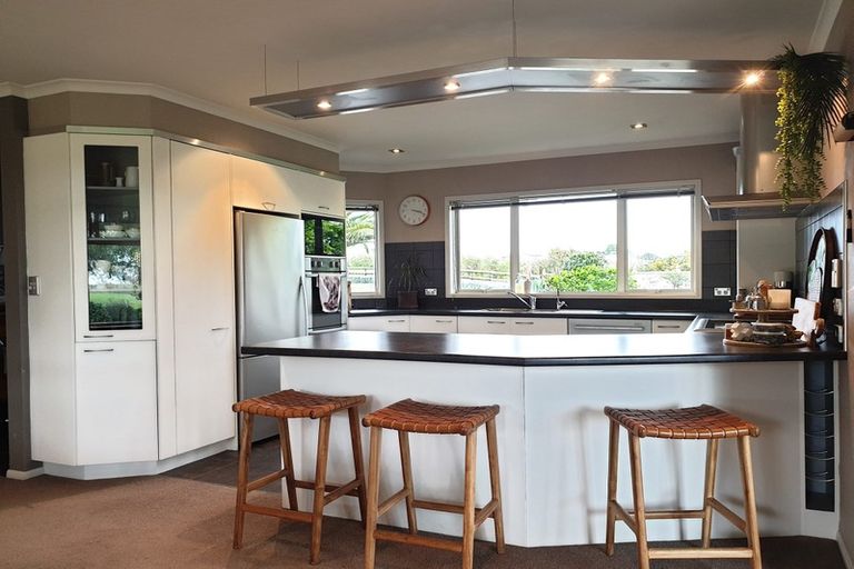 Photo of property in 1165a Devon Road, Bell Block, New Plymouth, 4373