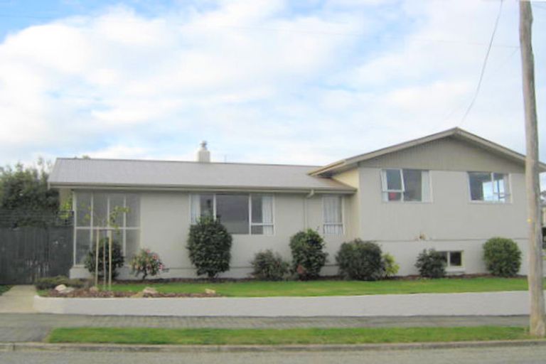 Photo of property in 27 Glendale Crescent, Holmes Hill, Oamaru, 9401