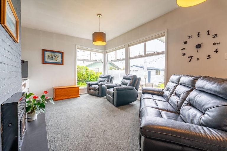 Photo of property in 2 Paignton Street, West End, Timaru, 7910