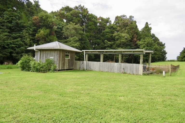 Photo of property in 504b Wairere Road, Maungaturoto, 0571