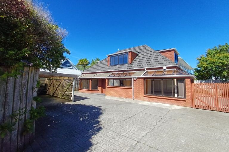 Photo of property in 8a Campbell Street, Karori, Wellington, 6012