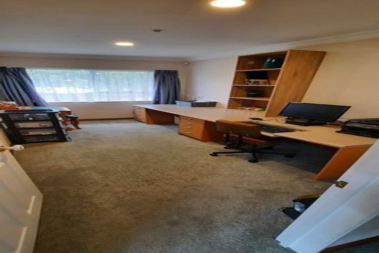 Photo of property in 10 Saint Helens Place, Tawhero, Whanganui, 4501