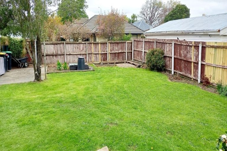 Photo of property in 32 West-watson Avenue, Hillmorton, Christchurch, 8025