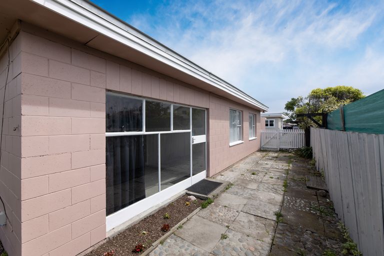 Photo of property in 21 Keppel Street, New Brighton, Christchurch, 8083