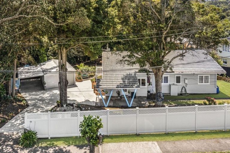 Photo of property in 70 Grande Vue Road, Hillpark, Auckland, 2102