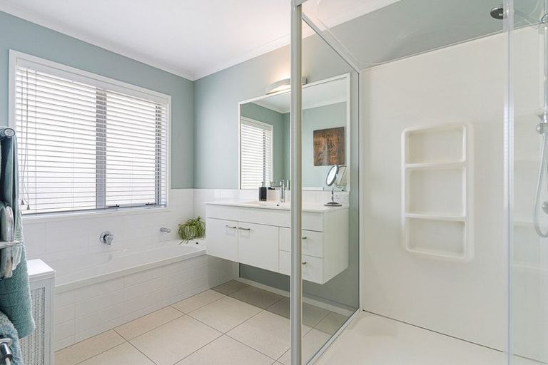 Photo of property in 119 Oriental Parade, Papamoa Beach, Papamoa, 3118