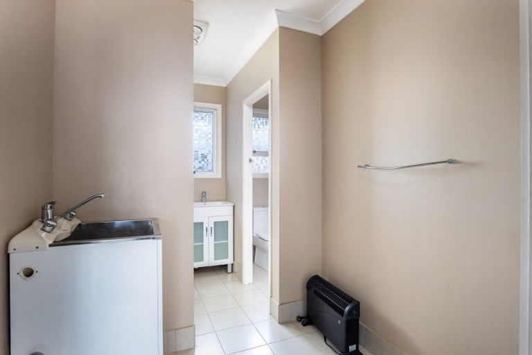 Photo of property in 7/289 Carrington Street, Vogeltown, New Plymouth, 4310
