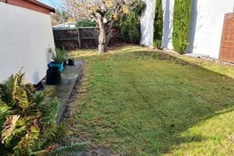 Photo of property in 14 Fenhall Street, Russley, Christchurch, 8042