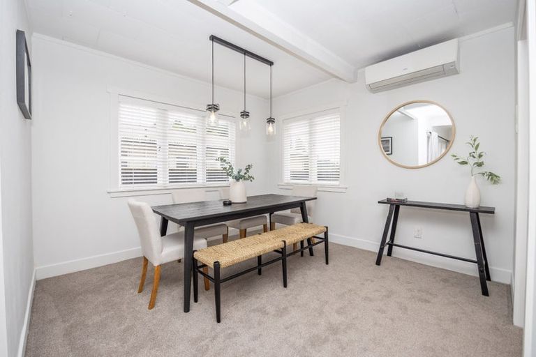 Photo of property in 28 Walsh Street, Forest Lake, Hamilton, 3200