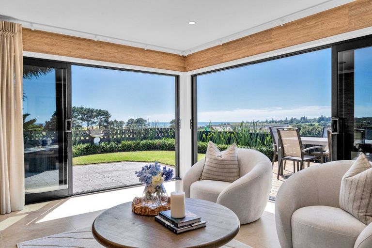 Photo of property in 17 Chatswood Grove, Fitzroy, New Plymouth, 4312