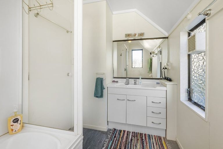 Photo of property in 8/85 Elizabeth Street, Mount Victoria, Wellington, 6011